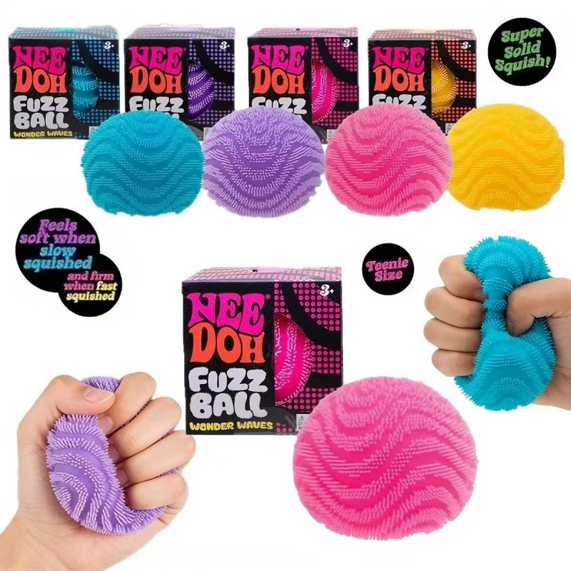 Spike Ball Game - Bola Squishy Needoh com Rosto Sorridente,